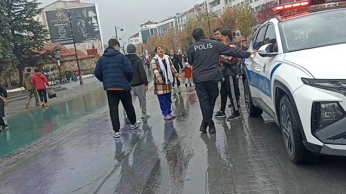 Darp edildiğini iddia eden genç kız zabıtadan şikayetçi oldu