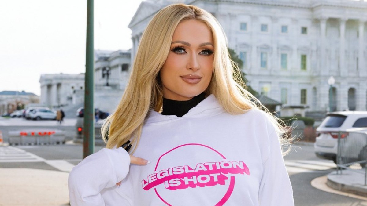 Canlı yayında izledi! Paris Hilton’un Los Angeles’taki evi yandı